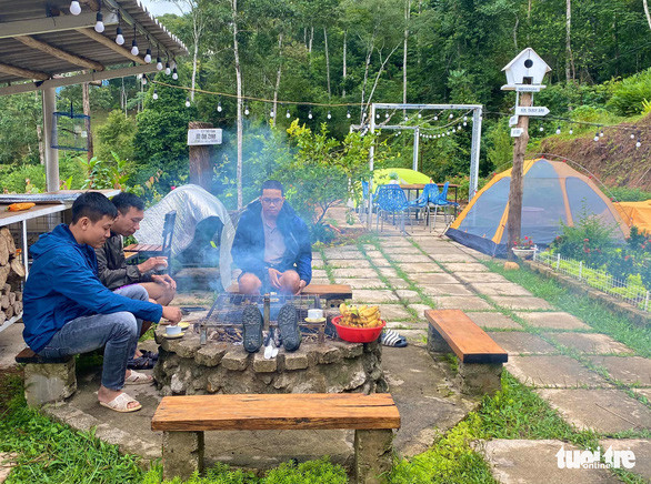 Nghệ An mở cửa cho du lịch nội tỉnh, khách phải tiêm đủ vắc xin và xét nghiệm - Ảnh 1. Nghệ An mở cửa cho du lịch nội tỉnh, khách phải tiêm đủ vắc xin và xét nghiệm - Ảnh 1.
