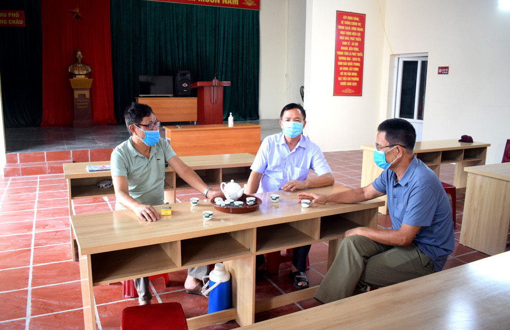 Ảnh với chú thích