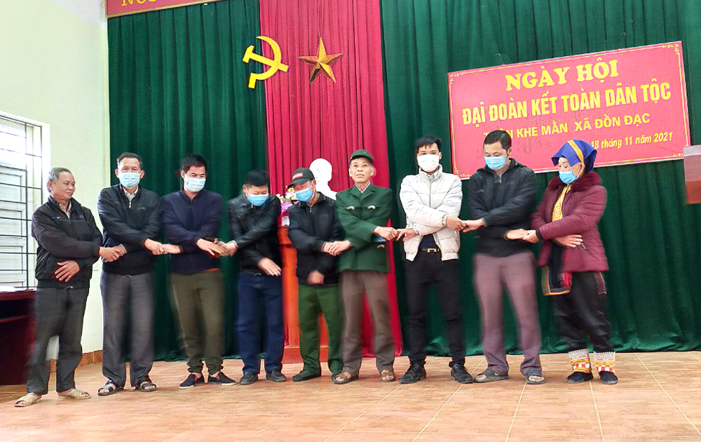 Thể hiện quyết tâm đưa các quy định phòng chống Covid-19 tại thôn Nà Bắp, xã Đồn Đạc (Ba Chẽ)