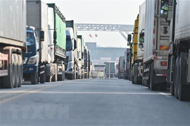Đề xuất giải pháp cải thiện tình trạng ùn tắc tại cửa khẩu Việt-Trung hình ảnh 2 De xuat giai phap cai thien tinh trang un tac tai cua khau Viet-Trung hinh anh 2