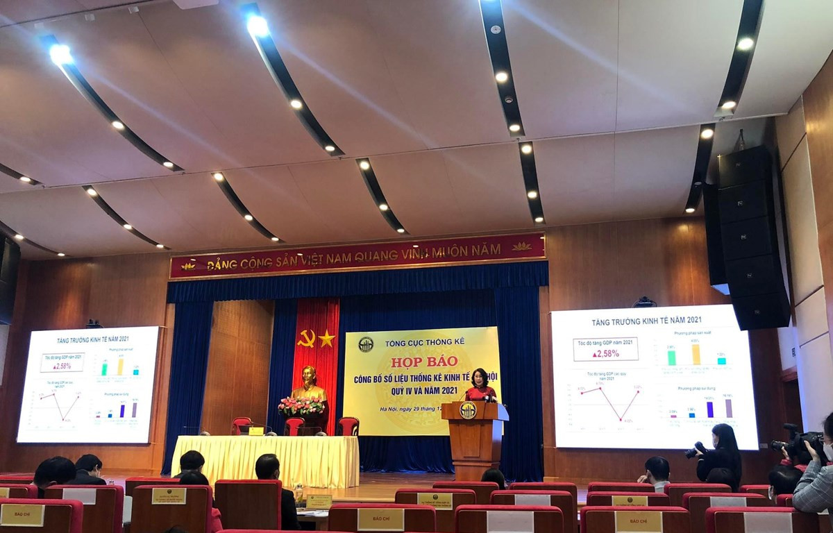 Họp báo công bố số liệu thống kê kinh tế-xã hội quý 4 và năm 2021, ngày 29/12.(Ảnh: Vietnam+)