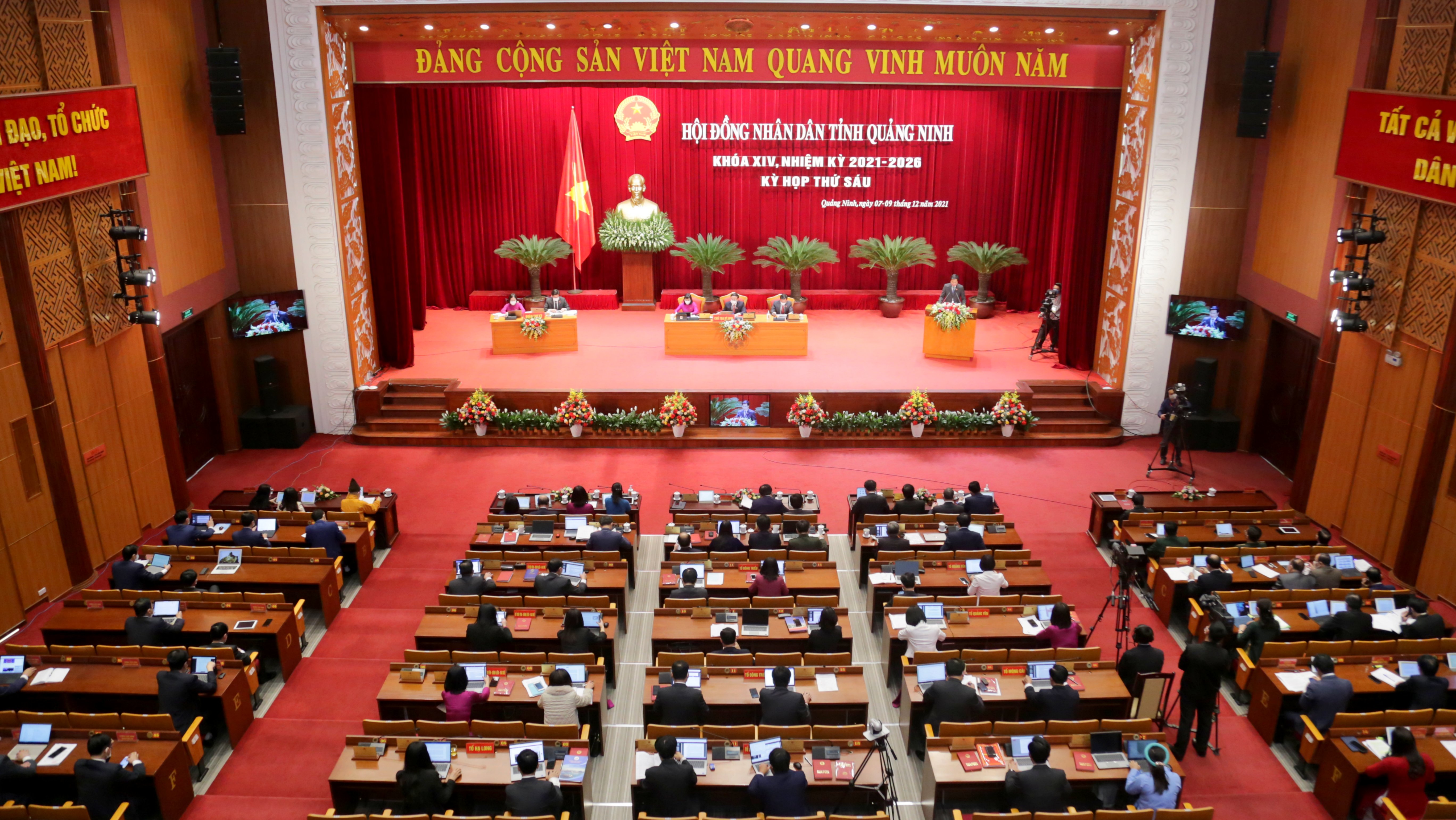 Ảnh với chú thích
