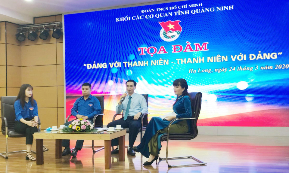 Ảnh với chú thích