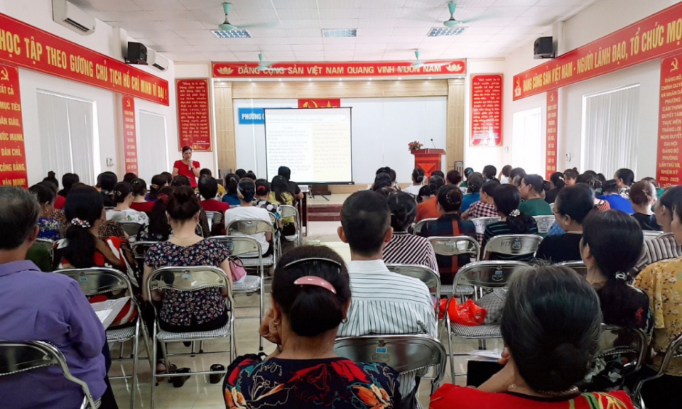 Ảnh với chú thích