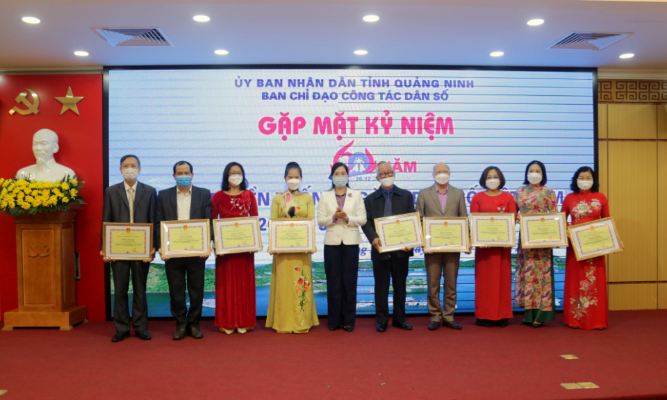 Ảnh với chú thích