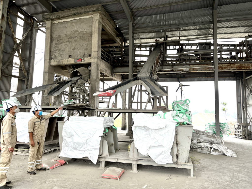 Thưởng Tết nguyên đán 2022 tại Công ty cổ phần Xi măng và Xây dựng Quảng Ninh bình quân 5 triệu đồng/người.