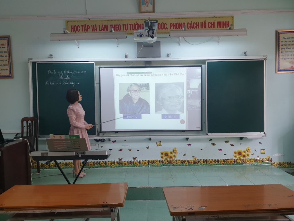 Một tiết học trực tuyến của cô trò Trường Tiểu học Ngô Quyền (TX Quảng Yên).