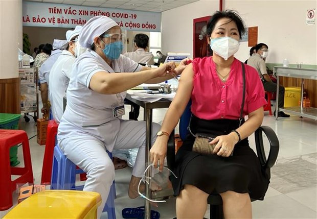 Huong dan lieu dung vaccine Moderna cho mui tiem bo sung va nhac lai hinh anh 1