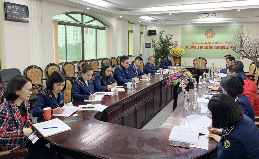 Cục QLTT tỉnh họp triển khai nhiệm vụ sau kỳ nghỉ tết Nguyên đán Nhâm Dần 2022.