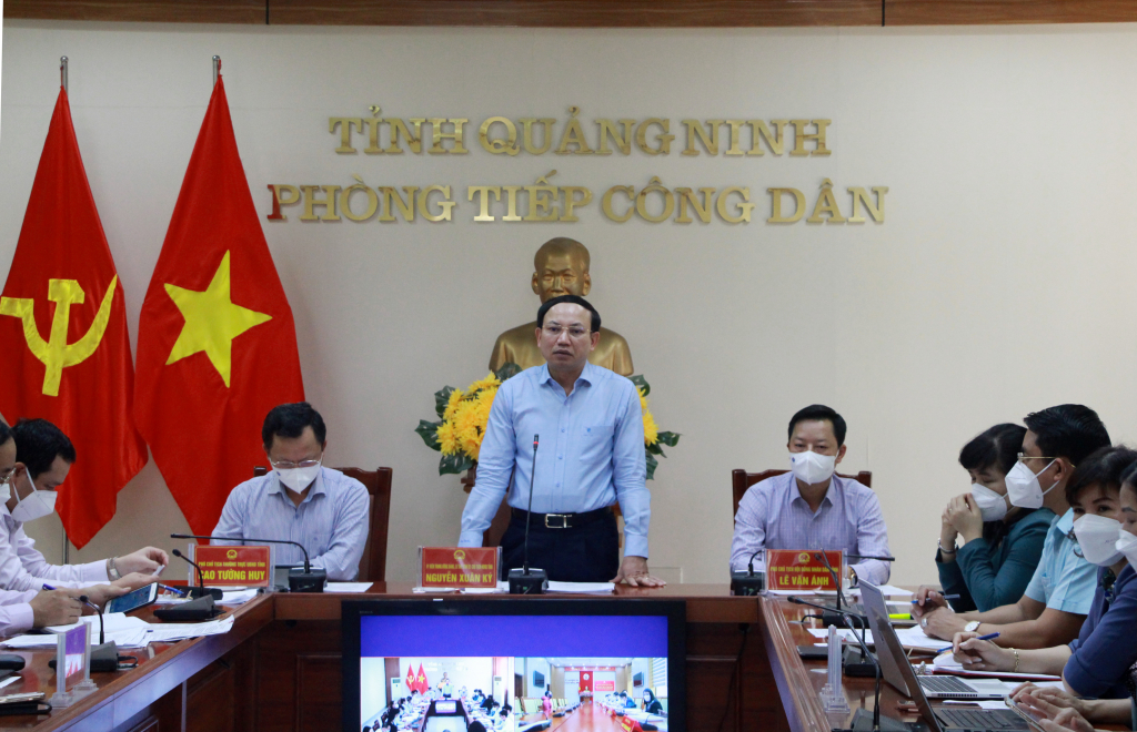 Đồng chí Nguyễn Xuân Ký, Ủy viên Trung ương Đảng, Bí thư Tỉnh ủy, Chủ tịch HĐND tỉnh, phát biểu chỉ đạo giải quyết các vụ việc.