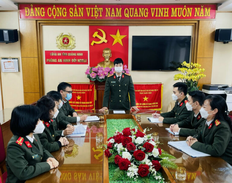 Một buổi sinh hoạt của Chi đoàn Phòng An ninh đối ngoại, Công an tỉnh.