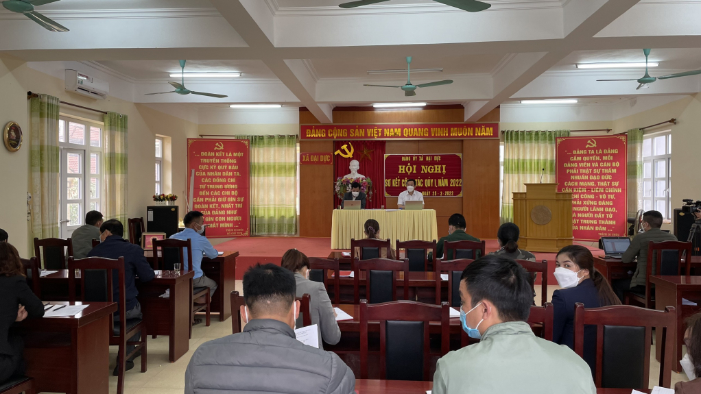 Xã Đại Dực, huyện Tiên Yên họp bàn, thảo luận xây dựng Đề án sắp xếp, sáp nhập thôn, bản trên địa bàn xã.