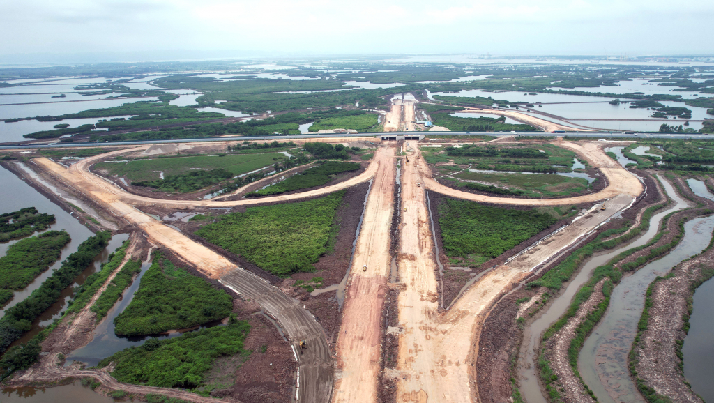Nút giao Đầm Nhà Mạc nhìn từ trên cao.