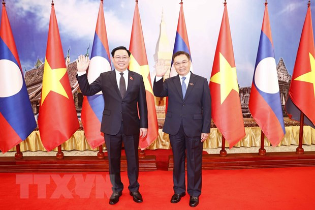 Chu tich Quoc hoi ket thuc tot dep chuyen tham chinh thuc nuoc Lao hinh anh 1