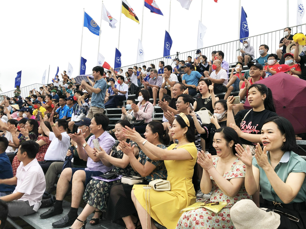 Ảnh với chú thích