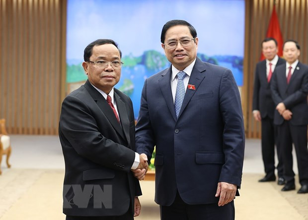 Thủ tướng: Quan hệ Việt Nam-Lào không ngừng được vun đắp và phát triển hình ảnh 2 Thu tuong: Quan he Viet Nam-Lao khong ngung duoc vun dap va phat trien hinh anh 2