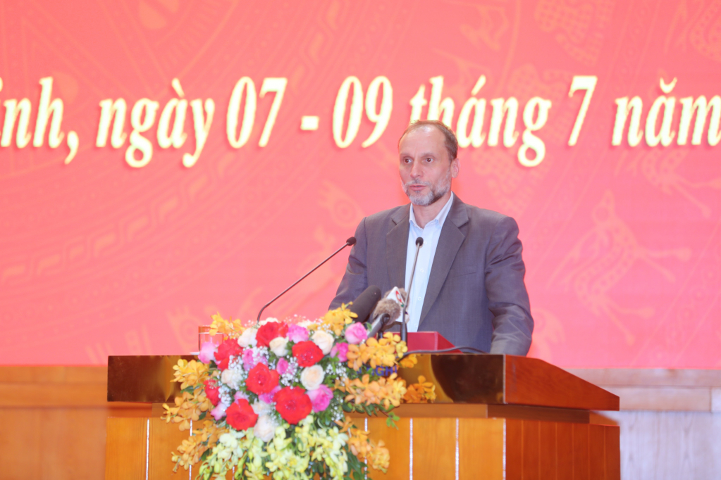 Ông Marco Breu - Giám đốc Công ty TNHH McKinsey & Company Việt Namông Marco Breu - Giám đốc Công ty TNHH McKinsey & Company Việt Nam trình bày quy hoạch tỉnh.