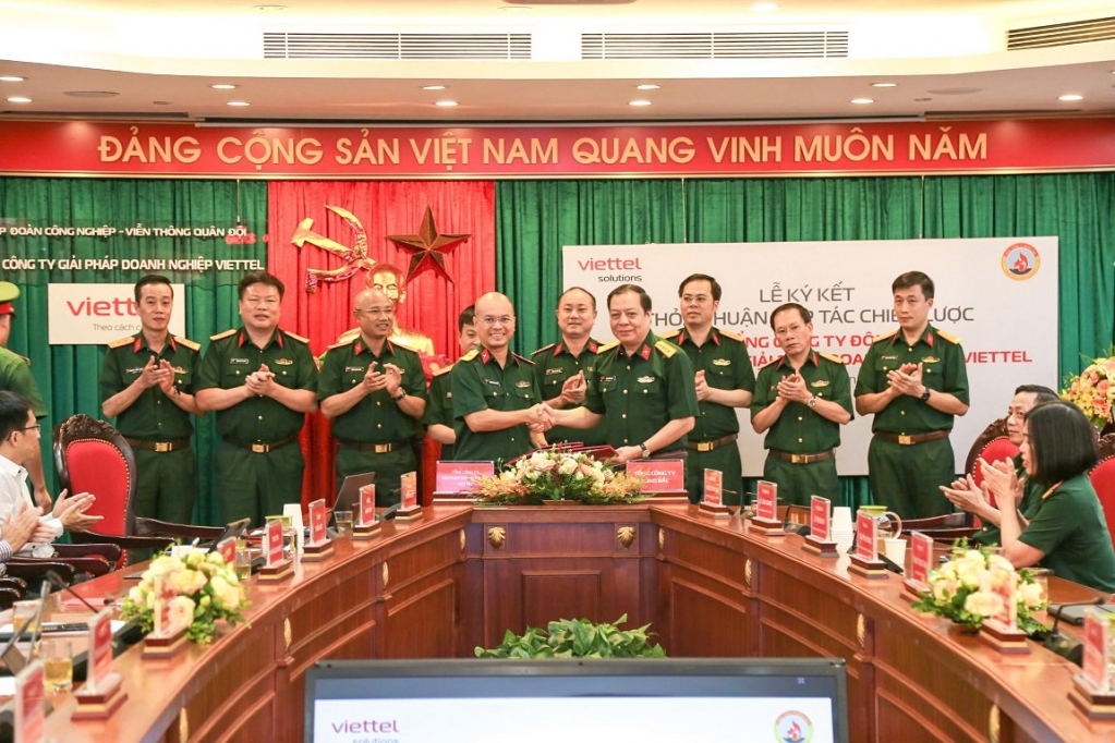 Tổng Công ty Đông Bắc ký kết hợp tác thỏa thuận về chuyển đổi số với Tổng công ty Giải pháp Doanh nghiệp Viettel (thuộc Tập đoàn Công nghiệp - Viễn thông Quân đội Viettel).