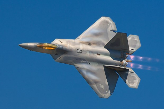 Mỹ đưa chiến đấu cơ F-22 Raptor tới 'bảo vệ không phận' Ba Lan hình ảnh 1 My dua chien dau co F-22 Raptor toi 'bao ve khong phan' Ba Lan hinh anh 1