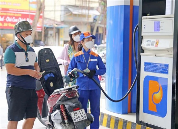 Giảm thuế nhập khẩu có giúp giá xăng giảm mạnh hay không? hình ảnh 1 Giam thue nhap khau co giup gia xang giam manh hay khong? hinh anh 1