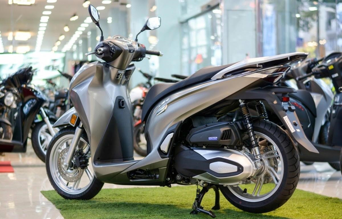 Mẫu xe Honda SH 350i đang được giảm dưới giá đề xuất. (Ảnh: PV/Vietnam+)