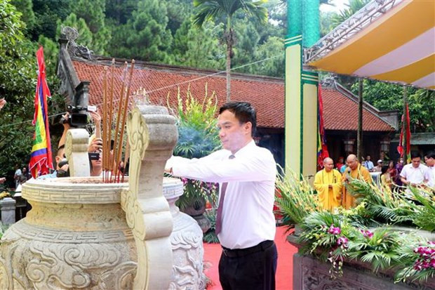 Tưởng niệm 580 năm ngày mất Anh hùng dân tộc, danh nhân Nguyễn Trãi hình ảnh 1 Tuong niem 580 nam ngay mat Anh hung dan toc, danh nhan Nguyen Trai hinh anh 1