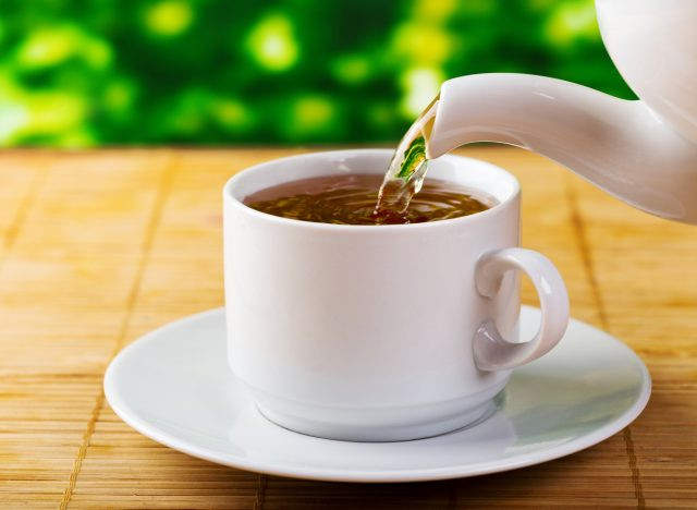 Những tác dụng phụ không ngờ của việc uống trà: Uống thế nào để được lợi? - Ảnh 2. Những tác dụng phụ không ngờ của việc uống trà: Uống thế nào để được lợi? - Ảnh 2.