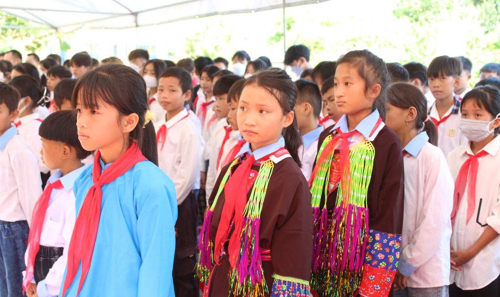 Học sinh Trường Tiểu học Hải Sơn trong ngày khai giảng năm học mới 2022-2023