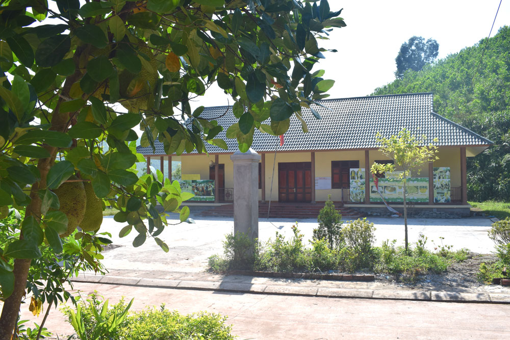 Bản người Dao ở thôn Khe Lẹ, nơi duy trì và phát triển nhiều tập tục của người Dao ở huyện Tiên Yên