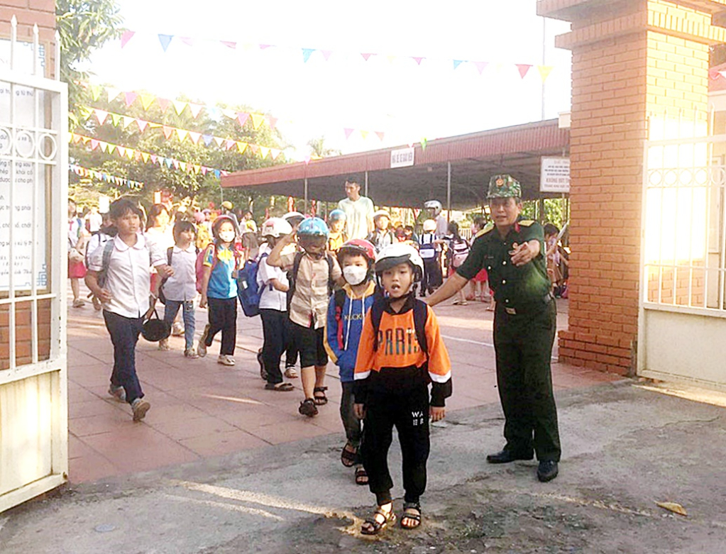 Hội viên CCB phường Hà Khẩu (TP Hạ Long) tham gia mô hình tổ tự quản