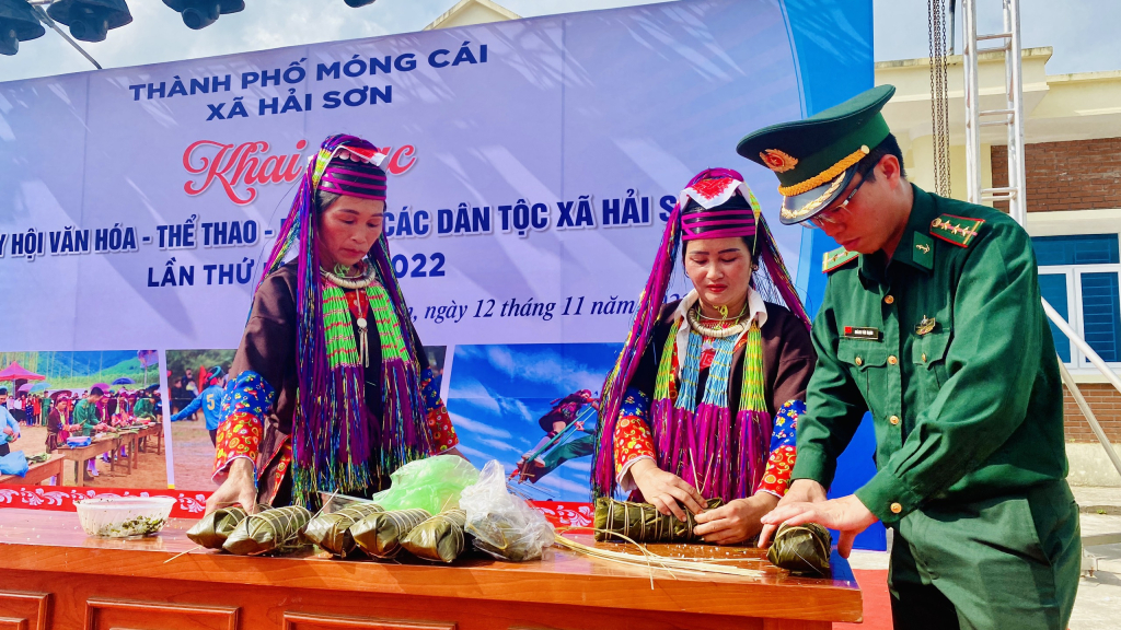 Thi gói bánh chưng tại Ngày hội Văn hóa-Thể thao-Du lịch xã Hải Sơn năm 2022