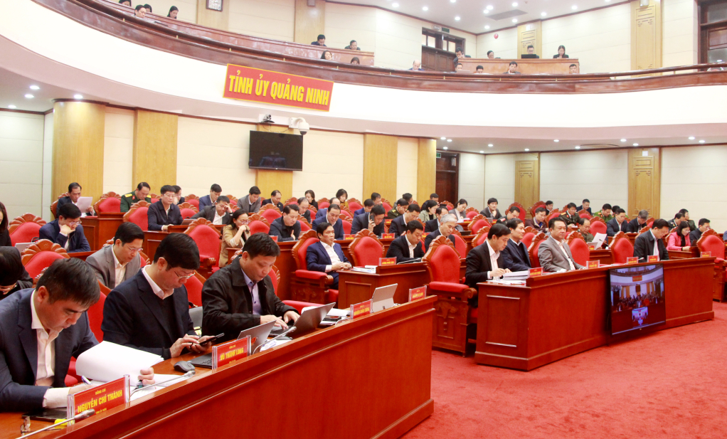 Các đại biểu dự hội nghị.