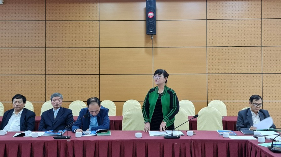 Đại diện Hội Khuyến học TP Hạ Long phát biểu tại Hội nghị.